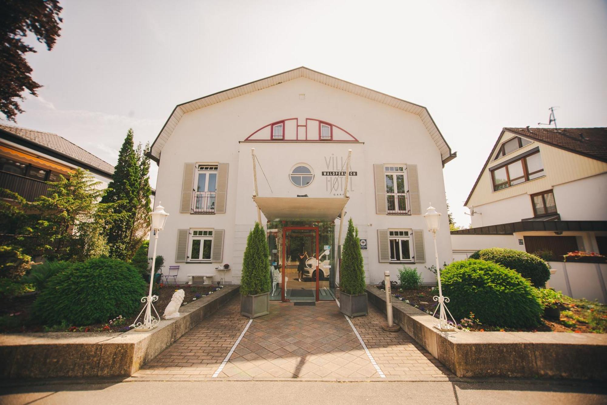 Villa Waldperlach By Blattl München Ngoại thất bức ảnh