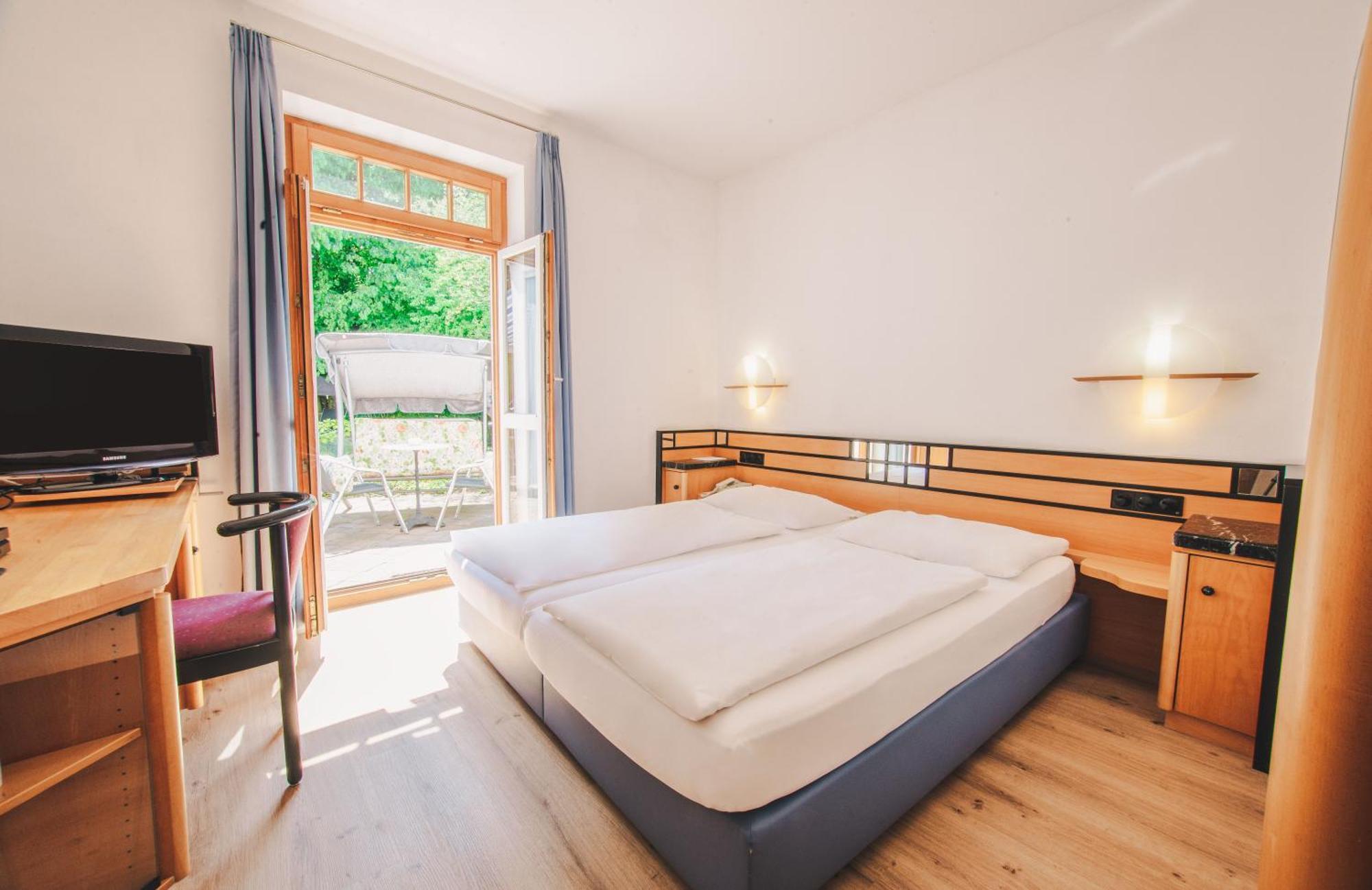 Villa Waldperlach By Blattl München Ngoại thất bức ảnh